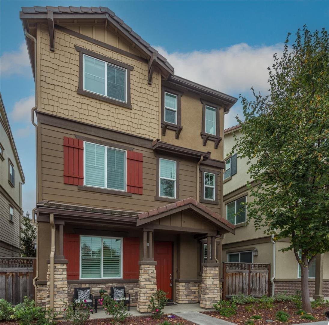 24995 Huntwood Avenue - Photo 1