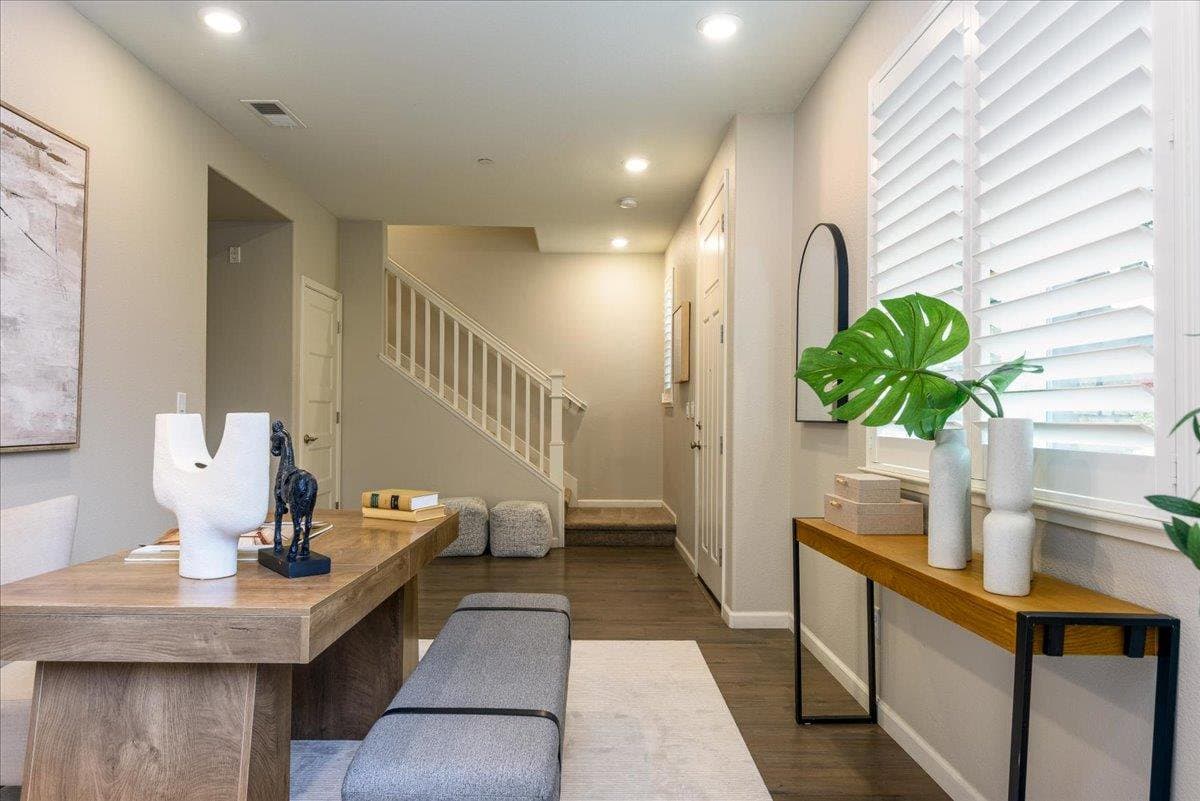 24995 Huntwood Avenue - Photo 3