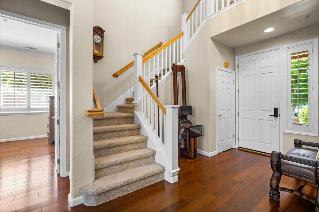 5569 Arlene Way - Photo 2