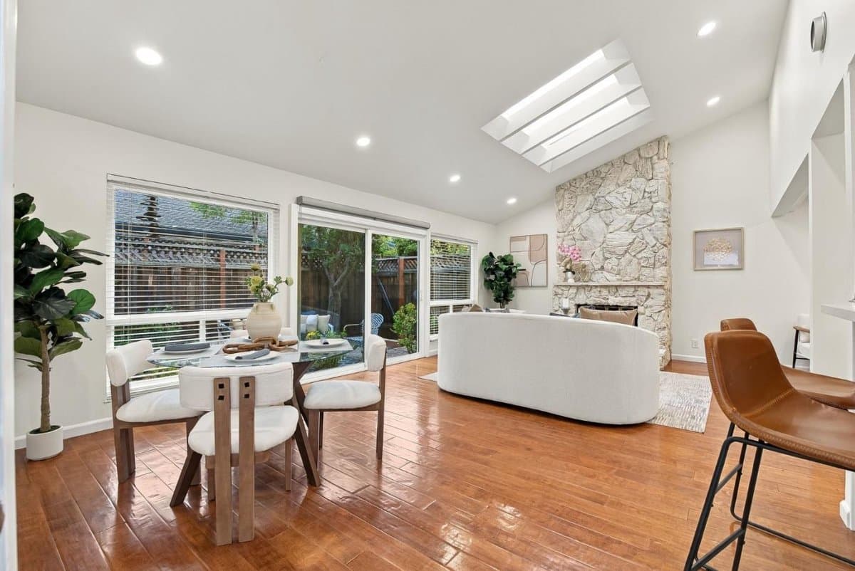 1396 Cherrywood Square - Photo 4