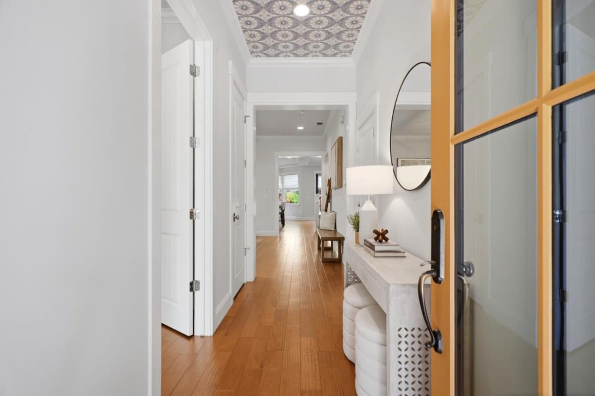 1012 Riverside Drive - Photo 5