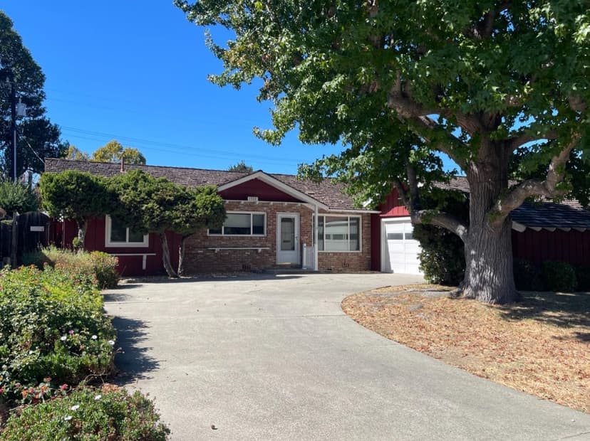 1533 Santa Inez Drive - Photo 1 of 8