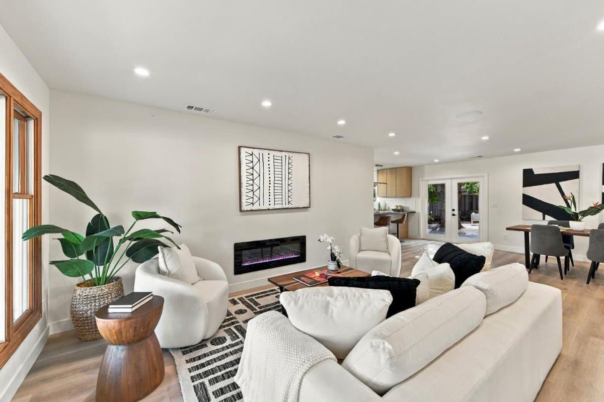 376 North Cypress Avenue - Photo 2