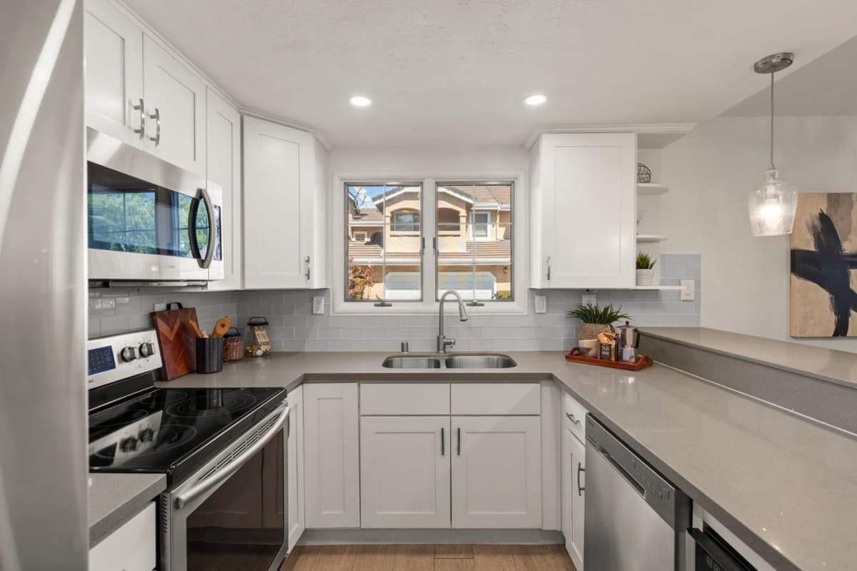 171 Redding Road - Photo 3