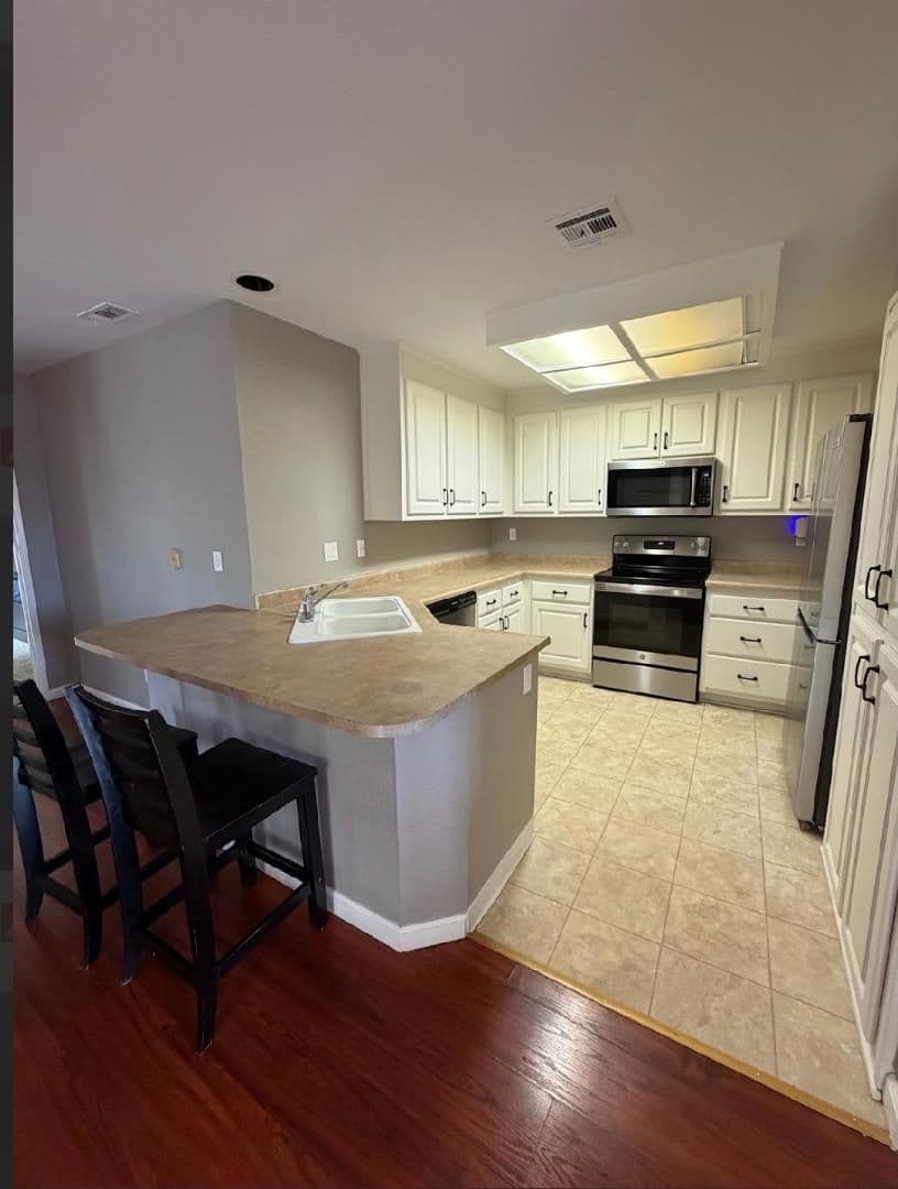 1635 West Swain Road - Photo 3