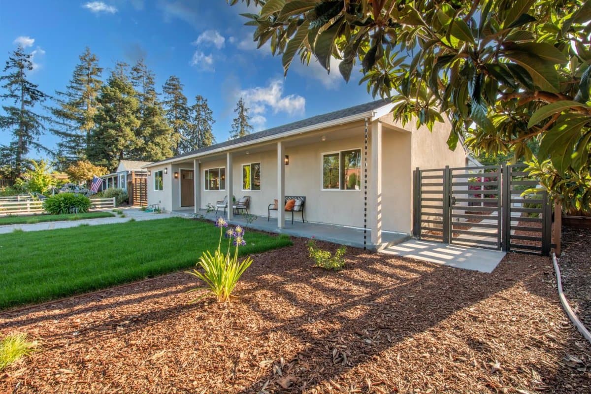 661 Empey Way - Photo 2