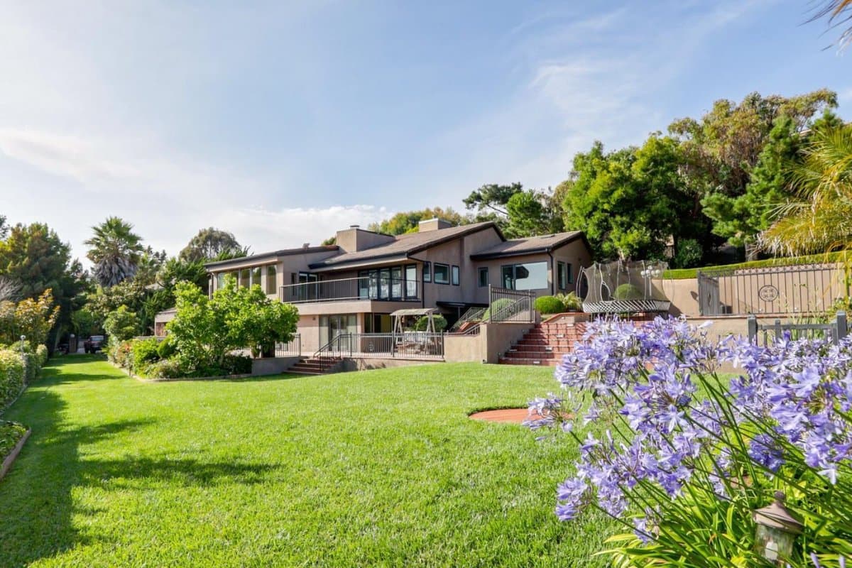 280 Round Hill Road - Photo 3