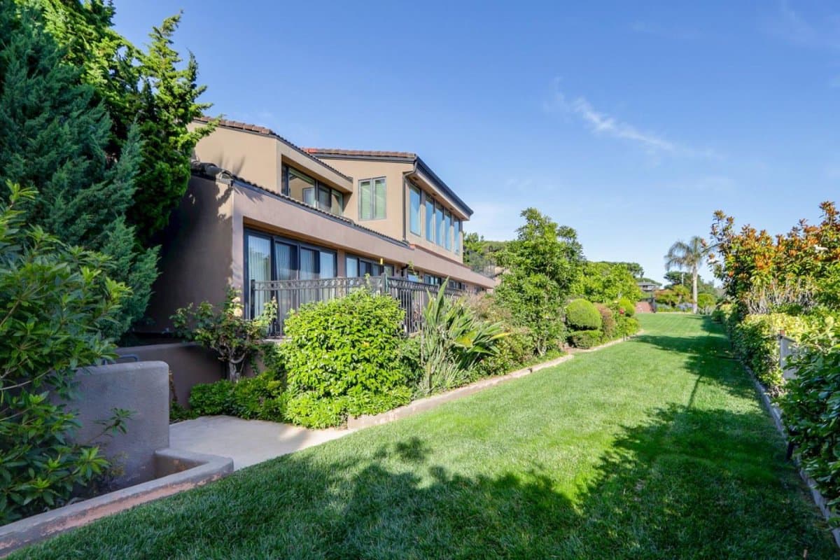 280 Round Hill Road - Photo 4