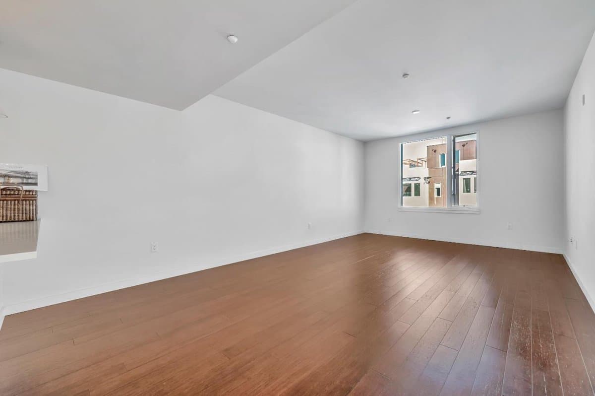 501 Hudson Avenue #304 - Photo 3