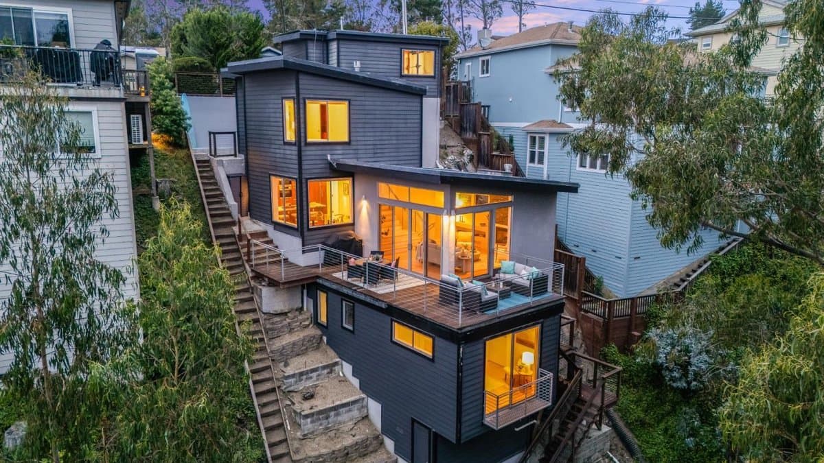 540 El Granada Boulevard - Photo 3