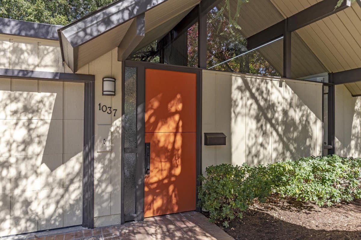 1037 Harker Avenue - Photo 2