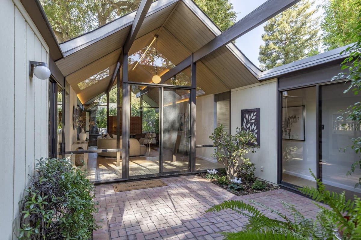1037 Harker Avenue - Photo 3