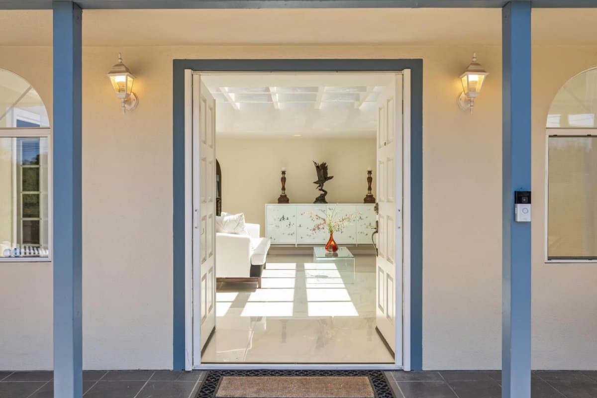 2110 Messina Place - Photo 4