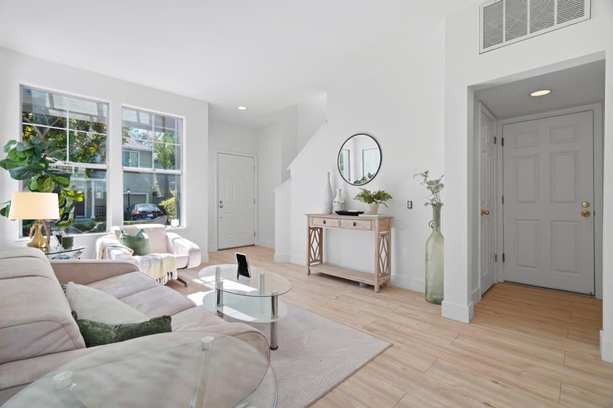 6034 Admiralty Place - Photo 4