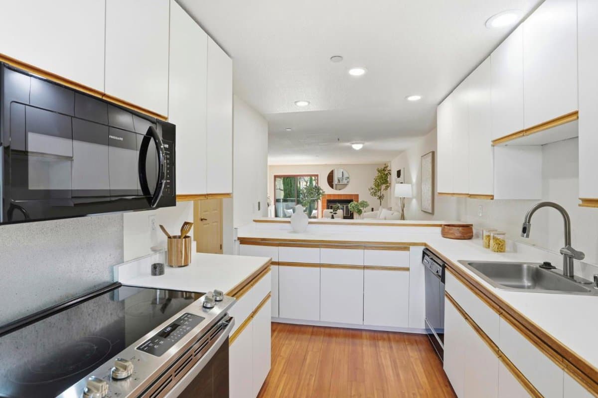 4159 El Camino Way #M - Photo 5