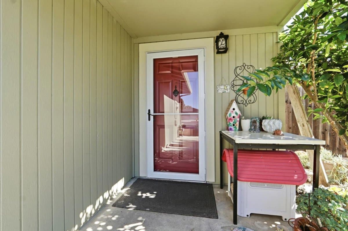 1449 Squire Court - Photo 5