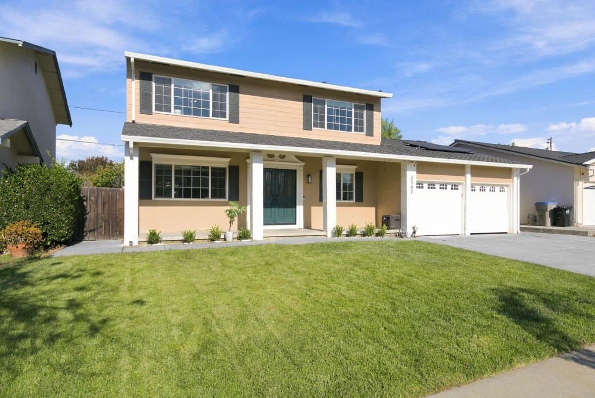 3267 Sueno Drive - Photo 2