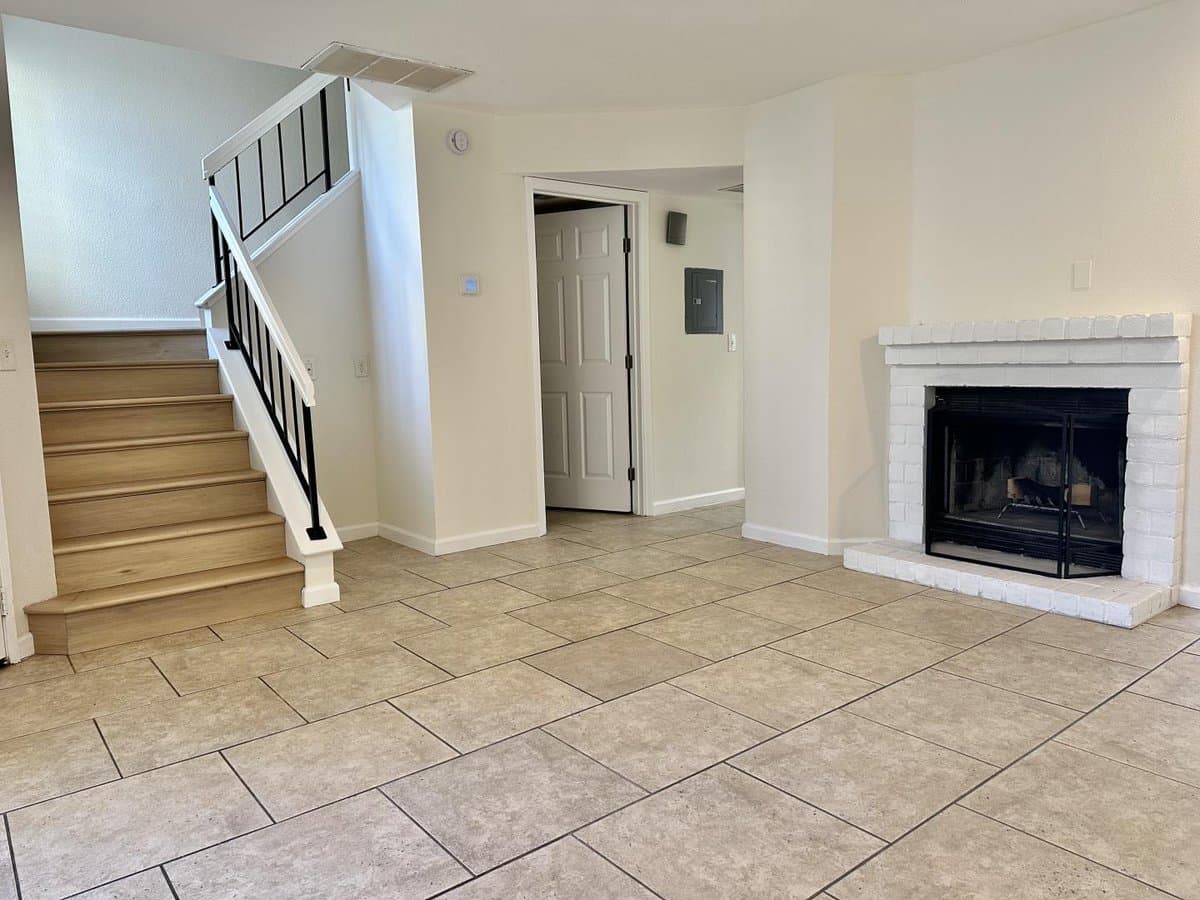 1108 Devonwood - Photo 4