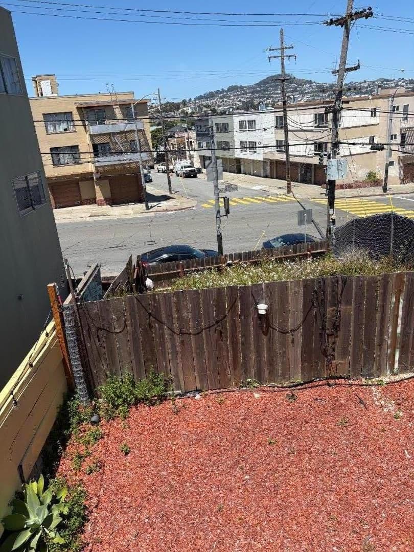 688 Morse Street - Photo 2