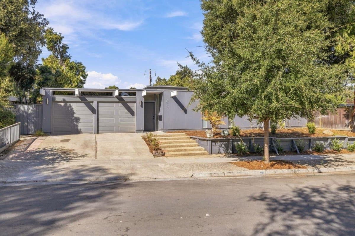 691 Sheraton Drive - Photo 1