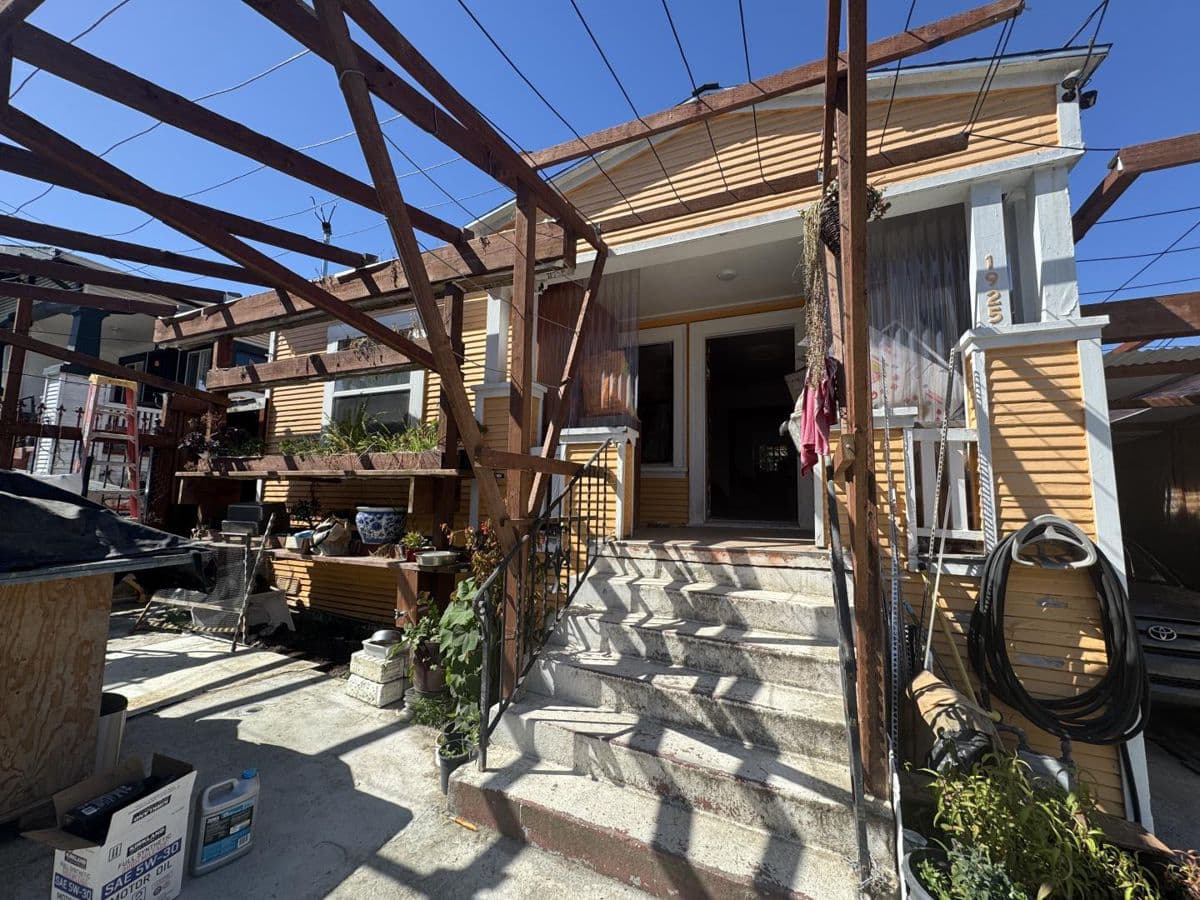 1925 East 27th Street - Photo 2