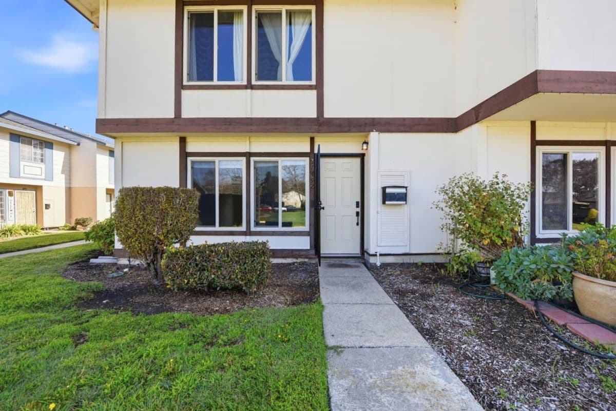 27492 Ponderosa Court - Photo 2