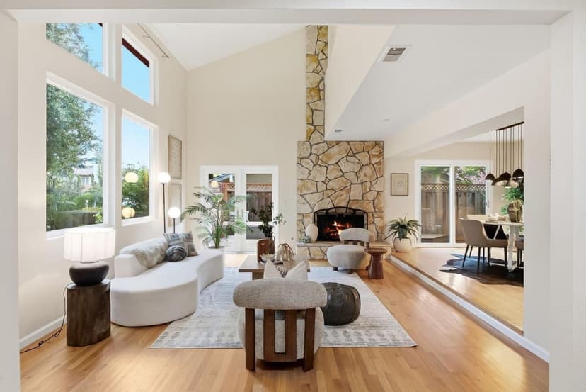 551 Tyndall Street - Photo 1 of 8