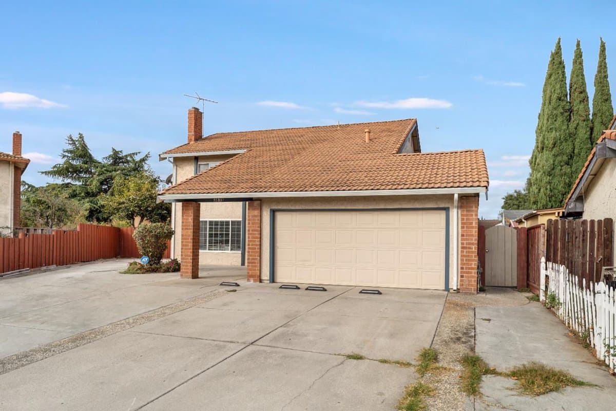 3819 Nash Court - Photo 1