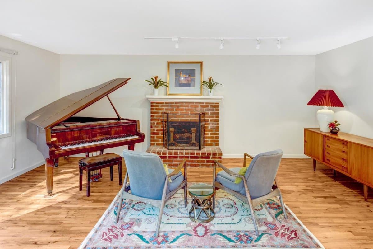 642 Cypress Street - Photo 3