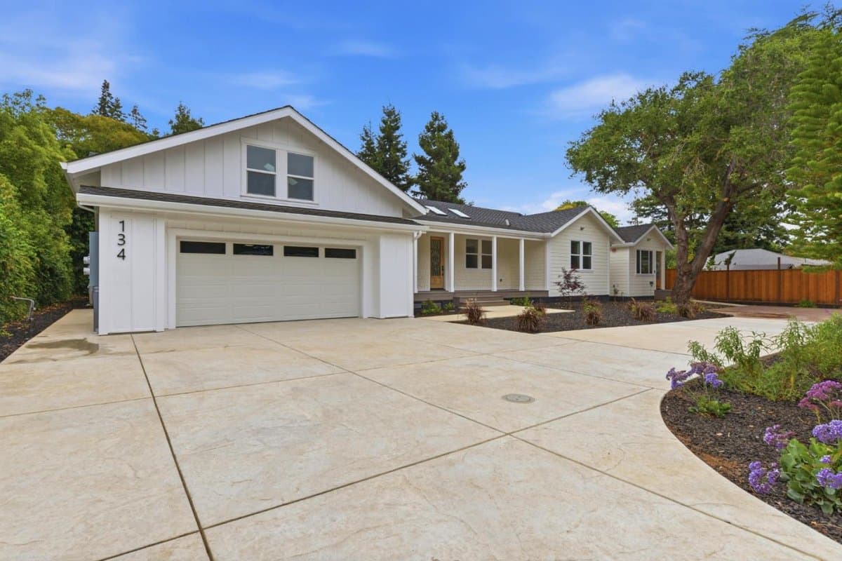 134 Donohoe Street - Photo 1