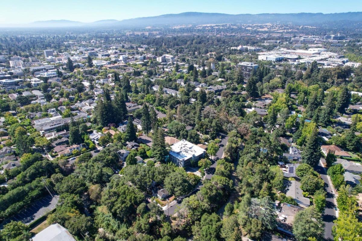 340 Palo Alto Avenue - Photo 3