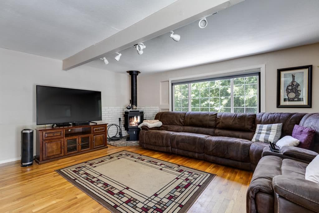 9655 Glen Arbor Road - Photo 2