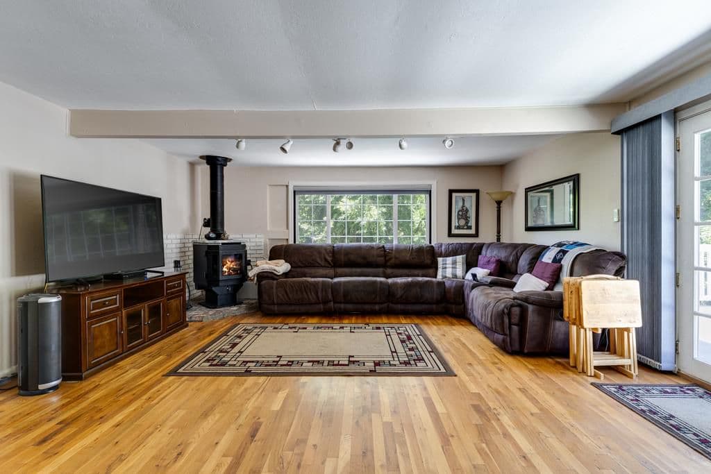 9655 Glen Arbor Road - Photo 3