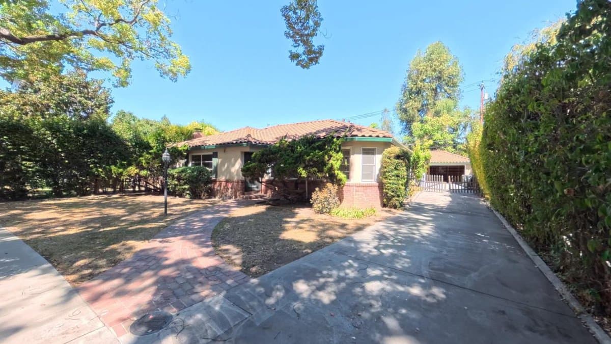 1006 Westwood Drive - Photo 1