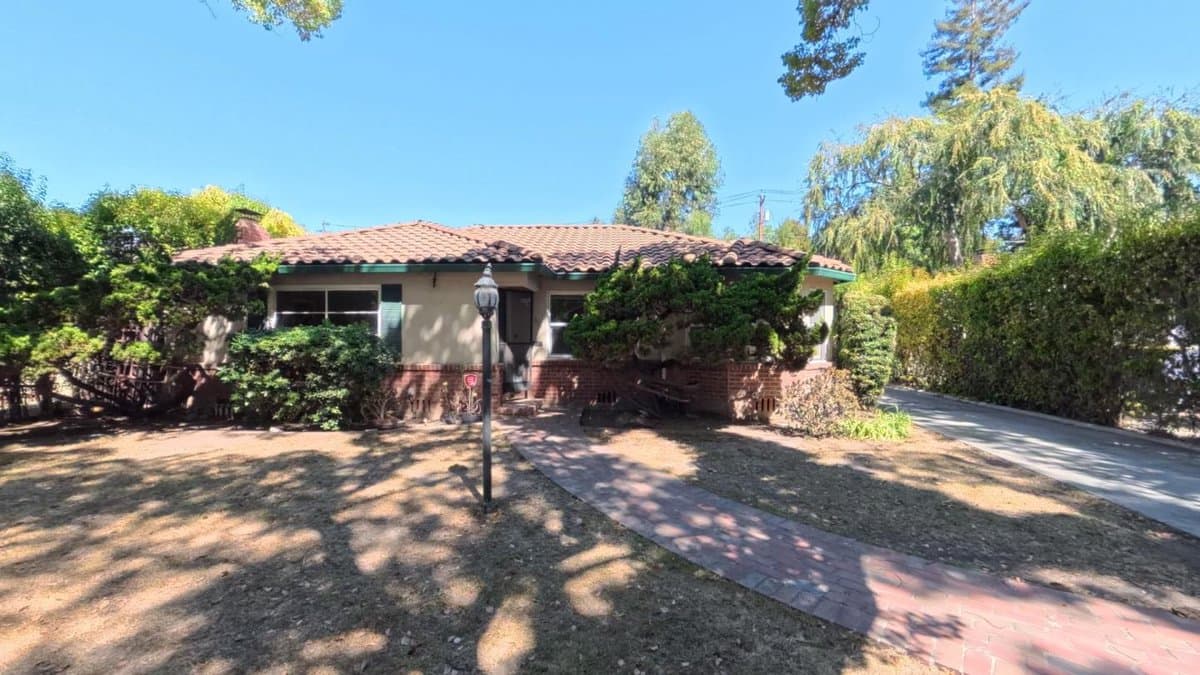 1006 Westwood Drive - Photo 2