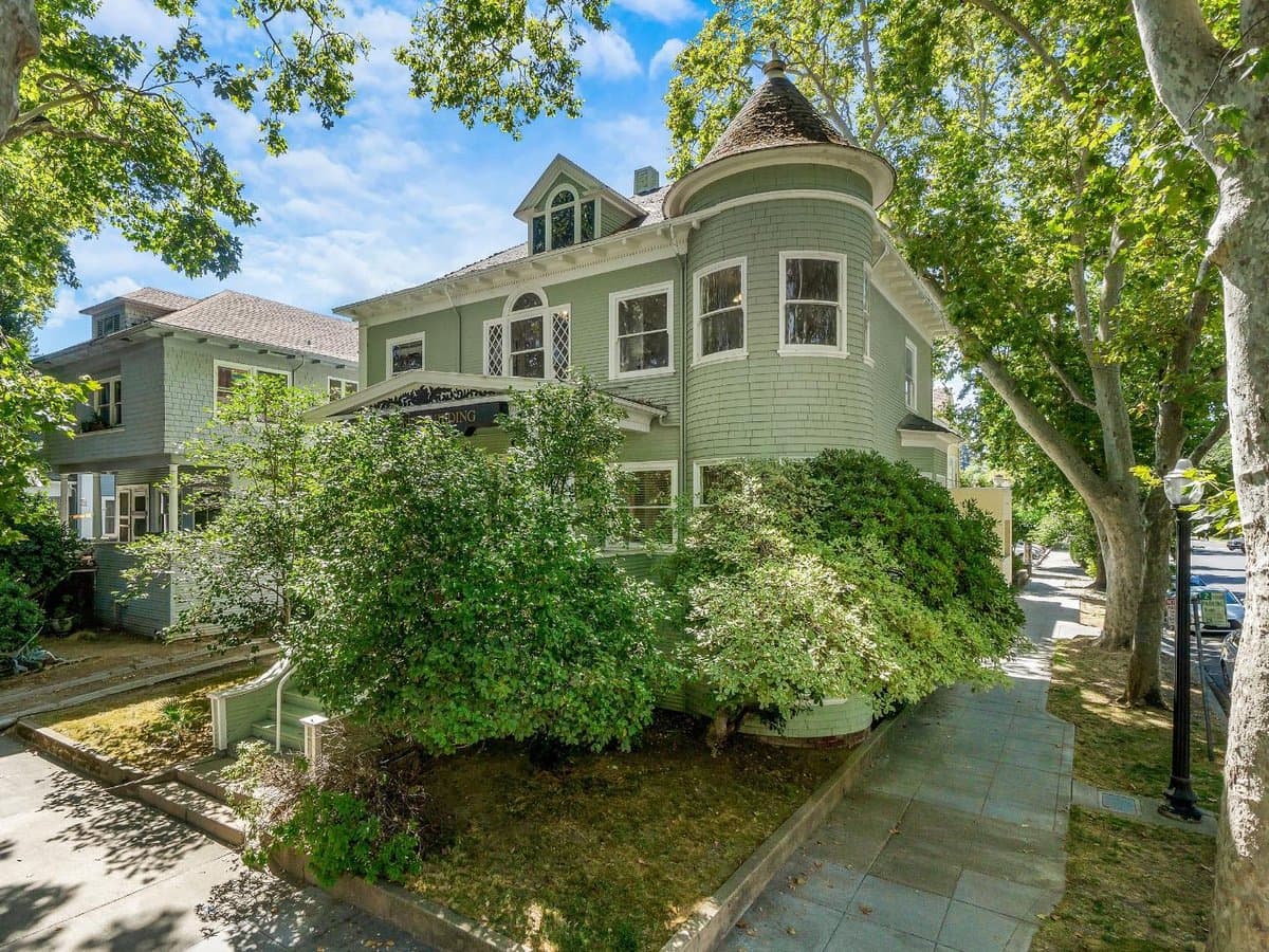 2200 L Street - Photo 3