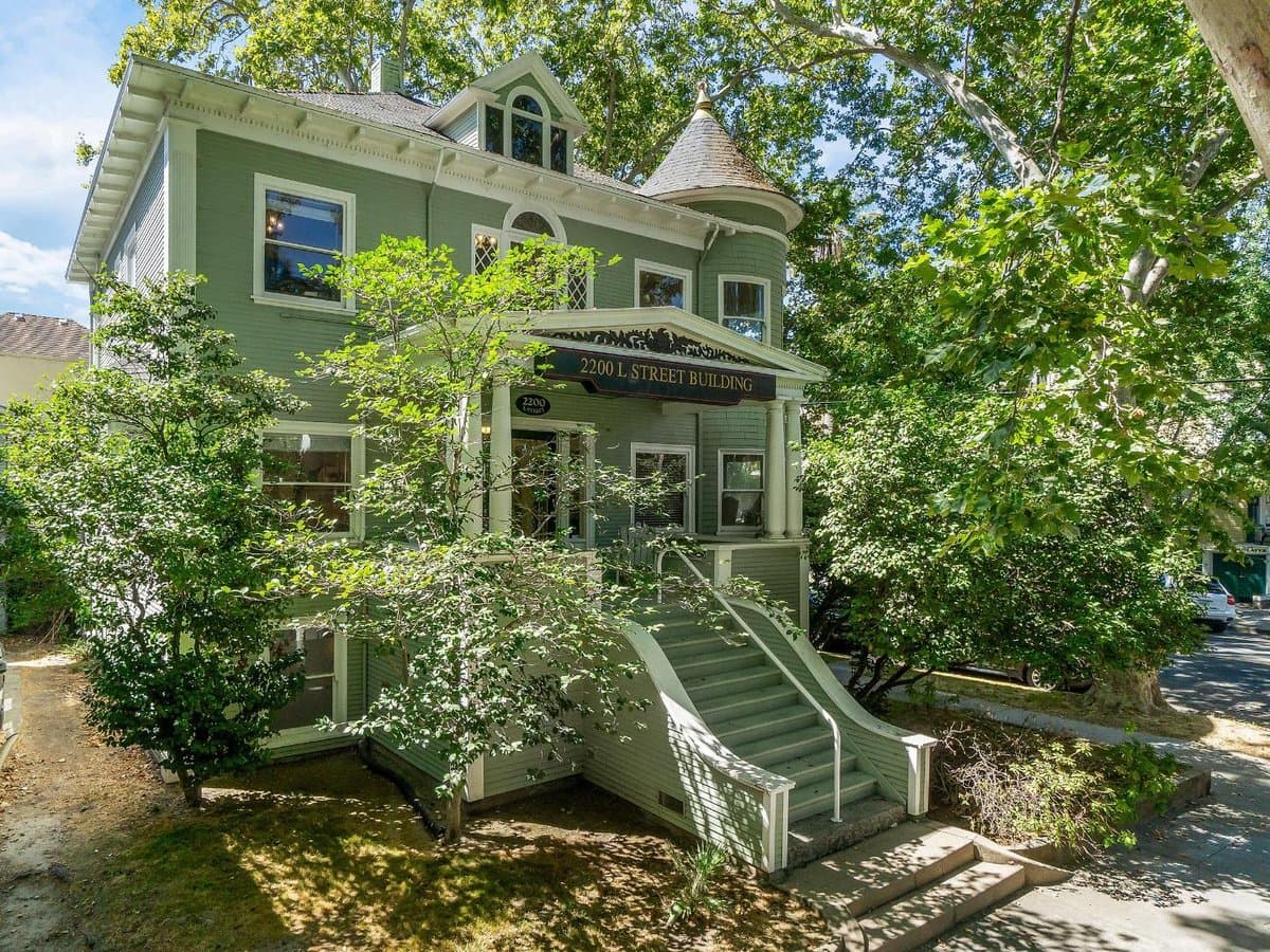 2200 L Street - Photo 4