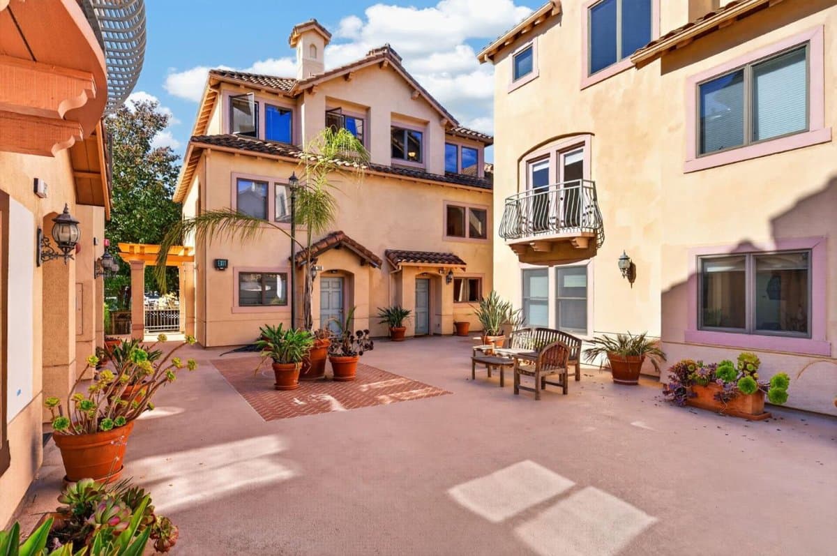 358 Bryant Street - Photo 3