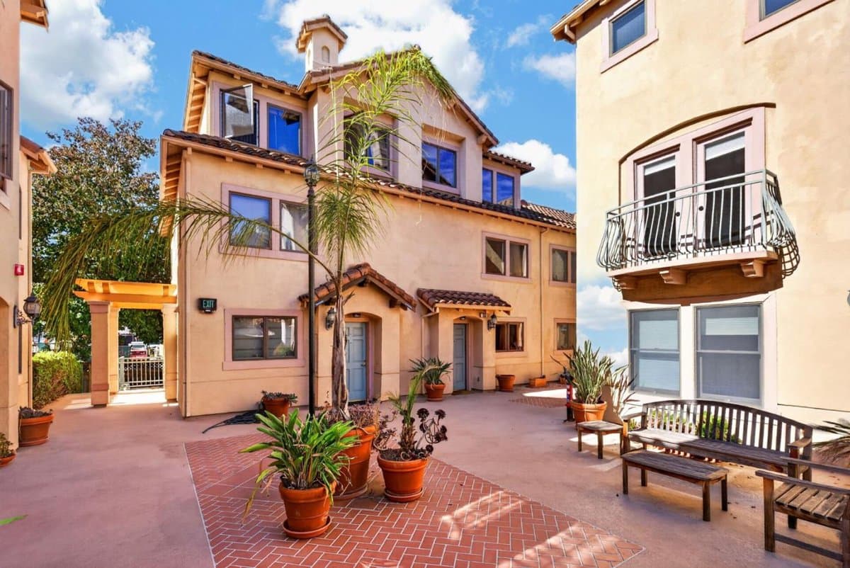 358 Bryant Street - Photo 4