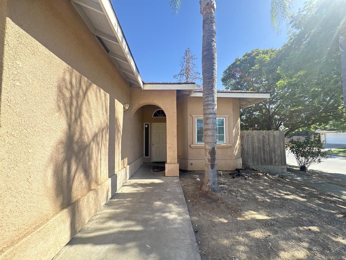 2962 Westminster Court - Photo 3