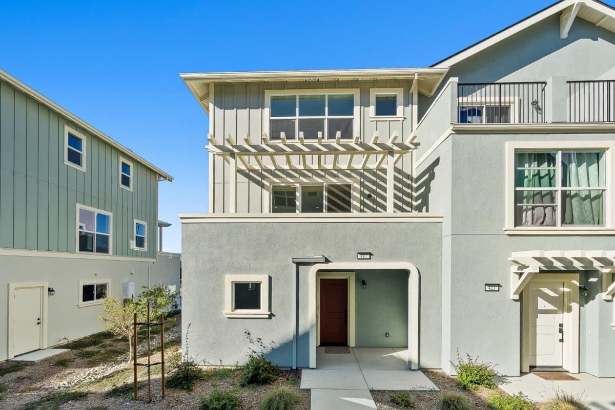 417 Annie Drive - Photo 2
