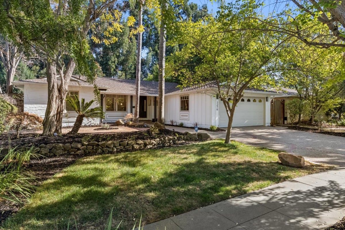 1276 Avis Drive - Photo 3