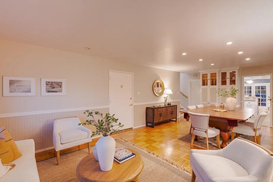 467 Avalon Drive - Photo 2
