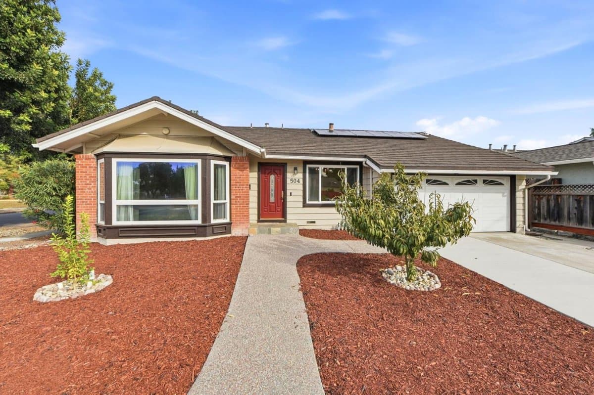 504 Cozy Court - Photo 2