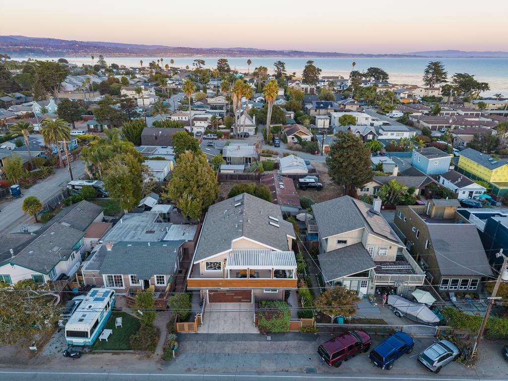 562 36th Avenue - Photo 4