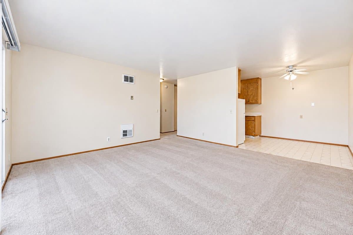 247 Castro St - Photo 2