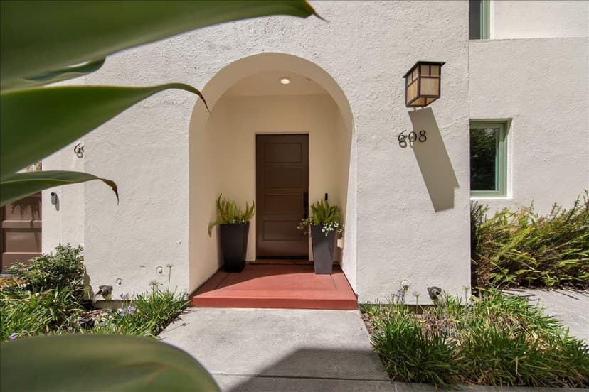 608 Allerton Loop - Photo 1 of 8