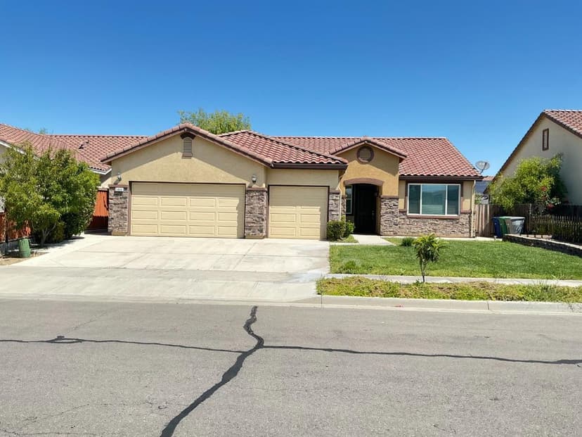 1444 San Pedro Street - Photo 1 of 8