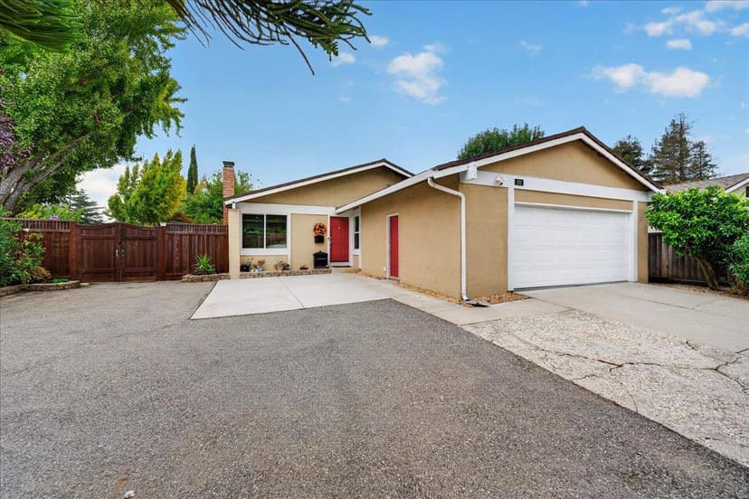 202 Vineyard Drive - Photo 1 of 8