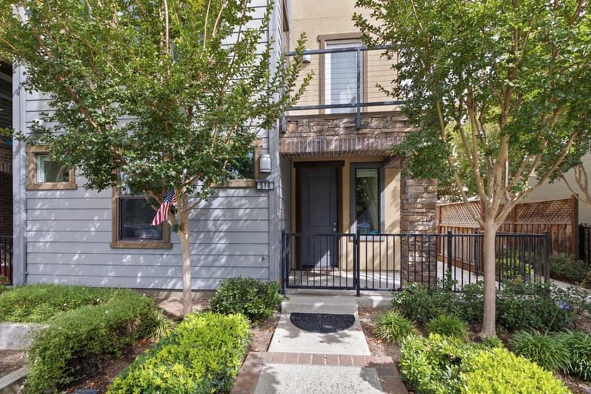516 Palmer Avenue - Photo 1 of 8